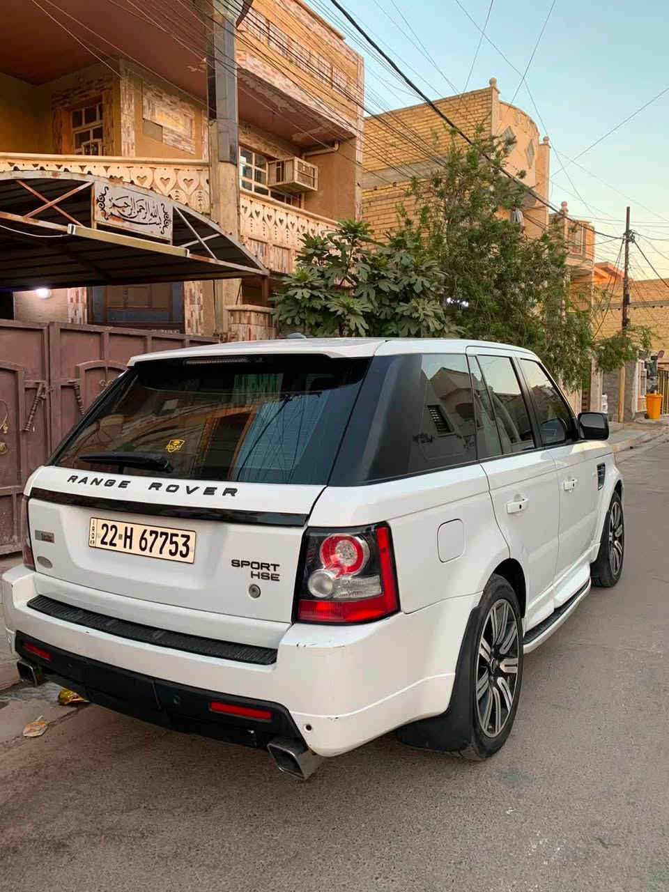 السلام عليكم 
لاند روفر للبيع او مراوس /سيارة كلشي موضح كدامكم 
سيارة امريكيه ماشية226086km
سيارة 2011نضيفه كلش كشر ومحرك وكير 
مواصفات فول مواصفات
رقم اربيل 
سيارة 8سلندر سوبر جارج
للاستفسار  اتصال على رقم *********** واتساب فقط / سعر شده ونص (15000$)دولار وبيهه مجال
