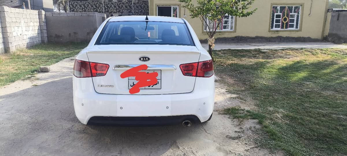 السلام عليكم ورحمه الله وبركاته . سيراتو موديل 12 خليجيه للبيع
فول مواصفات للأخير أعلى فئة بالسيراتو 
فتحه وبصمه تشغيل وأبواب 
كير 6 نمره 
وباقي المواصفات معروفه 
كير ومحرك بلاديات على وضع الشركه ومكفولات 
حدادية جديدة وتبريد ثلج 
رقم اربيل والسنوية نافذه تريد تحويل أو وكالة عادي 
السعر 102 وبيها مجال للطيبين
السونار مرفق مع الصور 
المكان بابل الحمزة الغربي عليه السلام 
رقم الهاتف ***********
غير متواجد على الفيس الشراي يتصل .
