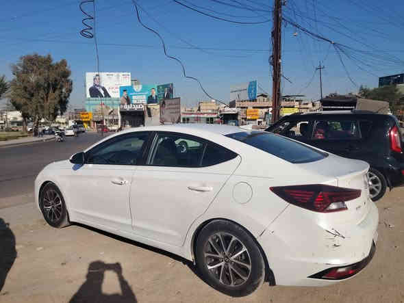 النترا 2020
السعر 140 $
فول مواصفات 
كير اي تي 
محرك 2000
فتحة بصمة تحديد مسار تدفئة كشنات ;;;;
حادثة موضح با الصوره تبديل بنيد فقط 
بيه صبغ جاملغ الجهة الايمن
 اثر صفار الون فقط بدون ضرر 
البنيد بيه نكراش قليل 
بغداد العبيدي 
***********
