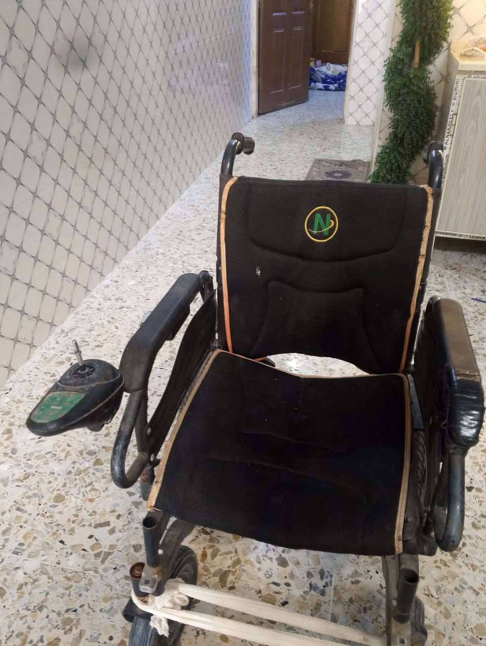 عريانه لبيع عوزه بس بطاريه ***********
