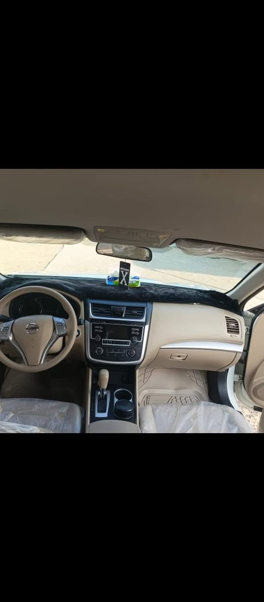 نيسان التيما ٢٠١٧ وارد امريكي ضررها باب خلف السائق تبديل بلادي بدون ايرباك وبدون دواخل رقم سليمانية دولي بأسمي سنوية ل ٢٠٢٩ شهر ٨ مواصفات نص فول داخل بيجي واسود مانقصها اي  ومفتوح كلشي بيها بعدها على وضع بلاد شادلها براد خليجي واي شي مامؤشر بدشبول كله شغال سيارة جديدة بمعنى الكلمةماشية ٨٦
السعر  ١٤٤ وبيها مجال حك جيه
مكان ديالى
للتواصل ***********
