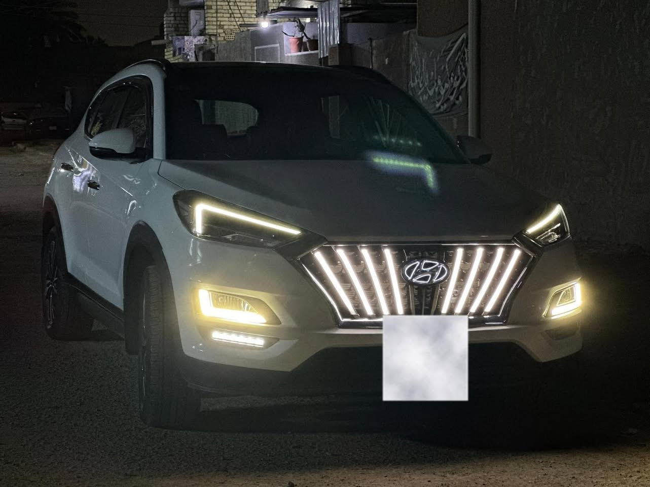 سلام عليكم توسان 2020 فول مواصفات خليجي الكاصد
ماشيه ٧٨ وقابل للزياده 
كشنات كهرباء وجلد
فتحة
بصمه 
ثلاث انضمه قياده 
شباك LED
لايت 5 عدسات يفتر مع الستيرن 
مكان السياره سيديه حي العلام 

السنويه لسنه 2031 
رقم بغداد الجديد الإنكليزي 
للاستفسار *********** واتساب

سعر البيع 190
