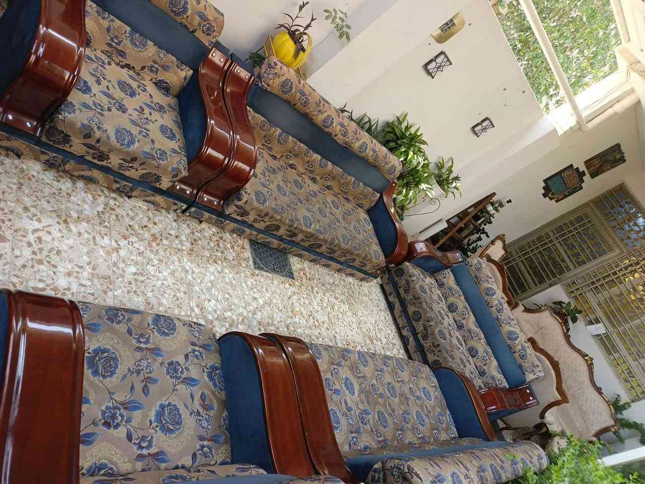 سلام عليكم غراض لبيع مكان بغداد حي ور سبع قصور شارع ابو علي رقمي بي واتساب الشاري ايخابر ***********
