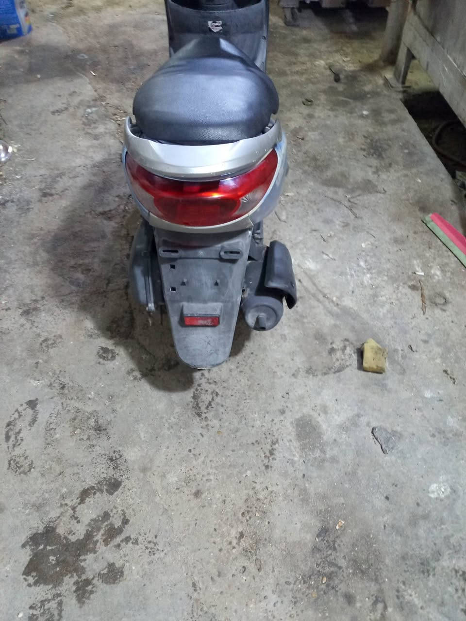 فريز للبيع دراجة كاملة كهربائيات كاملة سلف وهندر مكينة خرسة مال رمبة ما مفتوحة*********** سعر 650
