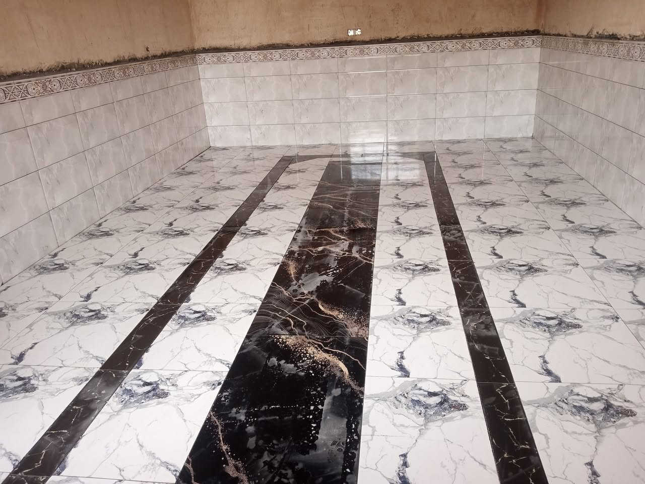 كادر سيراميك جدران ارضيات  واجهات ***********
