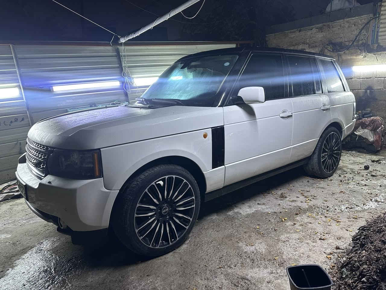 سلام عليكم
شعندك مراوس دز وات ساب 
سيارتي رانج فوك موديب ٢٠٠٣
ماشيه ٨٦ الف كيلو حقيقي
محرك ٤٤ بي ام بلادي مو رانج 
جاهزه وجديده ما بيها نقص 
كلها مكفوله لا طخه ولاصبغ
عنواني بغداد حي الخضراء  
سياره خليجي اعلى فئه فول 
*********** مكلف بل نشر
