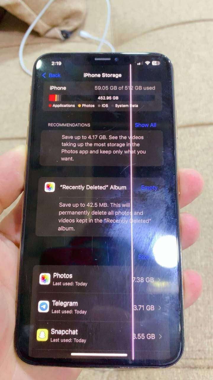 السلام عليكم اكس ماكس ذاكرة 512 الموبايل يشهد الله جديد ونظيف مستبدل فقط بطارية والشاشة بيها خط  الموبايل كله كفاله والله العظيم هو وشاحنة اصلية مال ايباد9 الموبايل  ما مفتوح بس بأستبدال البطارية السعر 190 وبي مجال واتساب
***********
