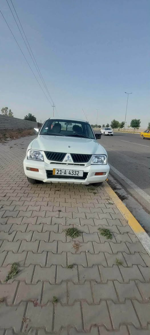 سلام عليكم 
بيكب قذافي 2005 
بدون صبغ بدون ضرر 
گیر محرک شرط 
تبرید تدفئه 
کهربائیات کله بشرط 
جامات کهربا تایرات جدید باتری جدید سیاره مابیه مصرف 
رقم و سنویه جدید لل ۲۸ شرط التحویل بیه بطاقه بانزین للبيع او مراوسه بقماره 
سعرها 90 و بيه مجال للشراي 
***********
***********
قه زافي 2005 
بي ليدران بي بوياغ 
ره قه م و سه نه وی تازه یه تا ۲۷ 
کوبونی به نزینی هه یه 
گیر مه کینه کاره بایات به شه رت 
چوار جام کاره با تایه تازه پاتری تازه 
بوفروشتن یان گورینه وه 
سعری ۹۰ و مجالی هه یه كركوك, العراق
