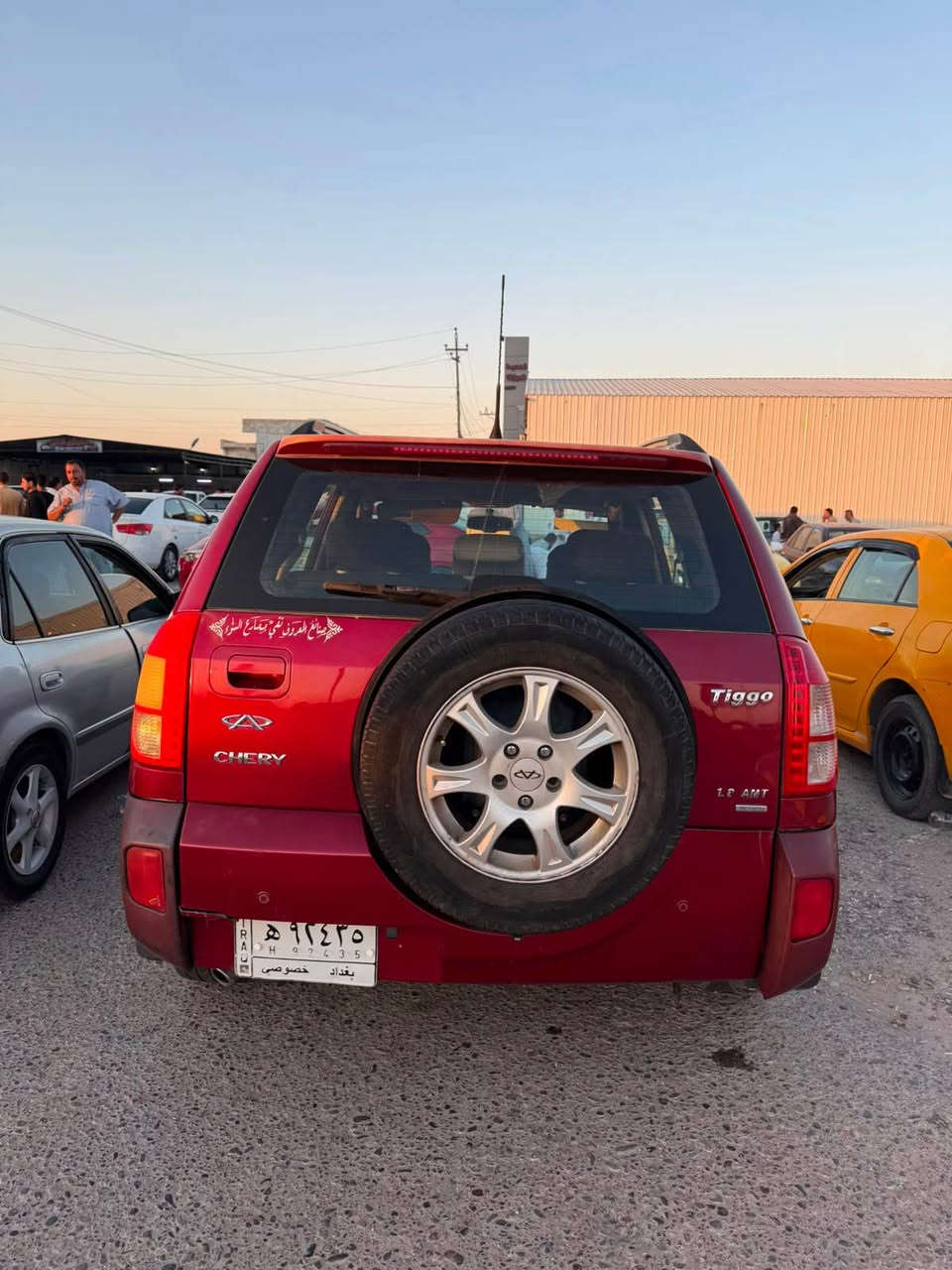 تيكو ٢٠١٣ سيارة نظيفة كير محرك تبريد بشرط رقم بغداد وعليها ادامه وصدر امامي جديد  السيارة ماشيه ١٨٦ كيلو السيارة نظيفه وعمليه وحلوة بيها كم ملاحظه بسيطه ومجال حك الجية مكانها بغداد العامرية *********** بغداد, العراق
