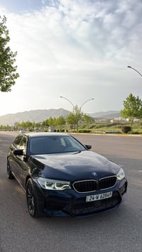 Bmw 520 للبيع موديل 2018 نص قطعة صبخ لايتات مبدل ليد اصلي دعاميه امامي...