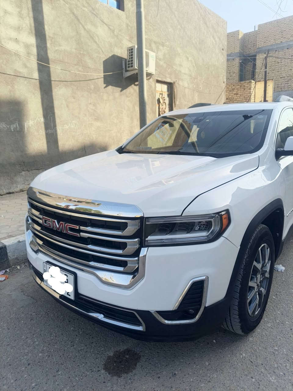 جمسي اكاديا ٢٠٢٣ للبيع  فئهslt مرقمة سليمانية باسمي  تحويل ثاني يوم 
الضرر البنيد و جاملغ ايسر امامي بدون تبديل موجود رقم الشاصي ضمن الصور اكتبة بالكوكل يطلع الحادث
المواصفات : 
----------------
محرك 2000 تيربو الكير ٩نمر
رادارات امامي ومنبه ماقبل الاصطدام على الزجاج الامامي  حساس امامي وخلفي 
توقف ذاتي
تحديد مسار 
صندوق كهرباء 
 لايت LED  
سايد بريك بصمة
تشغيل عن بعد
مقاعد  جلد درجة اولى مميزة
تدفئة تبريد للكشنات 
مقاعد  الامامية كهرباء 
داخل مطعم موديل خشب 
مرأة وسطية تعتيم ذاتي 
نضام سپورت وايكو 
نظام نزول منحدارات
شاشة كبيرة 
تحكم ستيرن و اوامر صوتية  
قيادة ذاتيه
تحديد سرعة 
تشغيل عن بعد 
خمس بصمات ودخول ذكي 
  سبير  ارضيات كاملة 
تخم اطارات جدد  
ماشية ٤٣ الف كم 
للاستفسار الاتصال على الرقم
***********
***********
