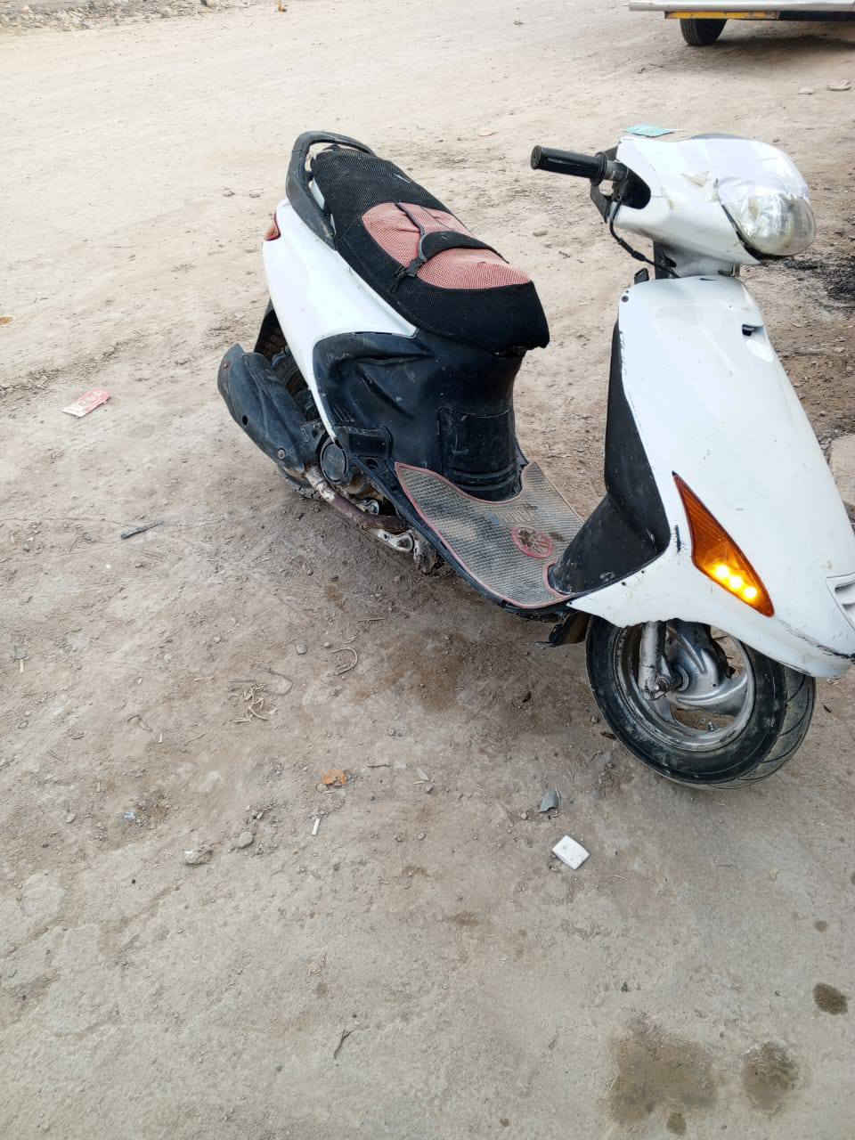 السلام عليكم سعره٢٨٠ وبيه مجال بصيط وعلي مال جناي تخبل  دراجه فراشه كرستال لون ابيض  نضيفه كلش مكينه خرسه نضافه فول كفرات لاصلي حلوات تايرات جدد مكينه  ولا تنقص ولا تذب دهن نهضه فول شك الكاع صبغ صالنصه اصلي بلك اصلي كابريته تفصيخ هستوني شاده كهربيات كله شغال بس سلف ماعرف شعوزه  بك لايت لايت امامي كله شغال  مكاني ديوانيه مركز اتصال فقط رقم راعي دراجه  ***********
