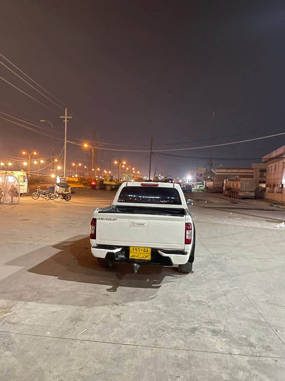 ‏V6
پيكاب شؤفرليت ٢٠٠٥ ده بل ئه كسل گير و مه كين ده بل ئه كسل به شه رت تةبريد بةشةرت غاز و بنازين سبوغ عامة بةشةرتي تحويل و غرامة سةياركة بي مةسروفة كةمل جيهازة 
شوين هةولير
تةنها فرؤشتن گؤرينةوة قيست نية
سعر ٧٥مةجاليكي برايانة
***********وتساب
*********** أربيل, العراق
