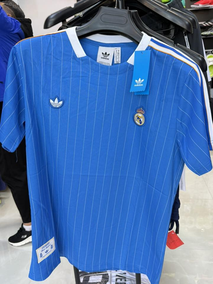 • كل الألوان، كل المقاسات.. دريسك المفضل ينتظرك هنا. 👕
• عالم من التجهيزات الرياضية في مكان واحد.

 •شعار جلاتين الاصلي السعر صدمة نورونا ،📍موقع المحل حي الجولان قرب قاعة شعلان الاستفسار هذا رقمي***********
