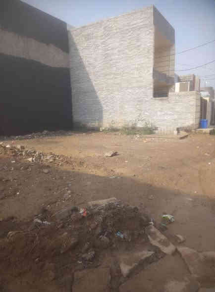 السلام عليكم 
قطعة أرض ركن تجارية
 ١١٥م مربع للبيع طابو ملك
 صرف زراعي ٢٥مجاور الفرن
 مال دور الزراعة الثالثة
 الوجه ١٠م او ربع النزال ١١م
 للستفسار السعر مناسب
    ***********
