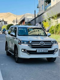 لاندكروزر GXR • V8 ٤٫٦ • ممشا ٤٥ ألف