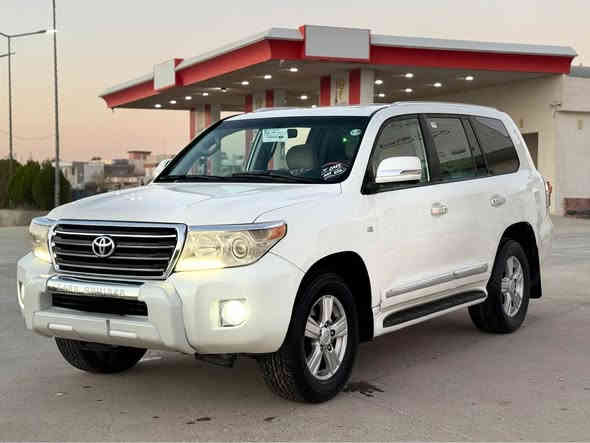 ***********
***********
وەنەوشە 2008 GXR
نرخ:193گەڵا
رەقەم بغدادەو سەنەوی پلاستیکە بەشەرتی ئەوەلیات وەکالەتی بەناوی خۆمانەوەیە
٣پارچەی بۆیاغه 
مەکینەو گێڕو کارەبای بە شەرت
موسرەفی هیچی تیانیە بەشەرت شمشمل
