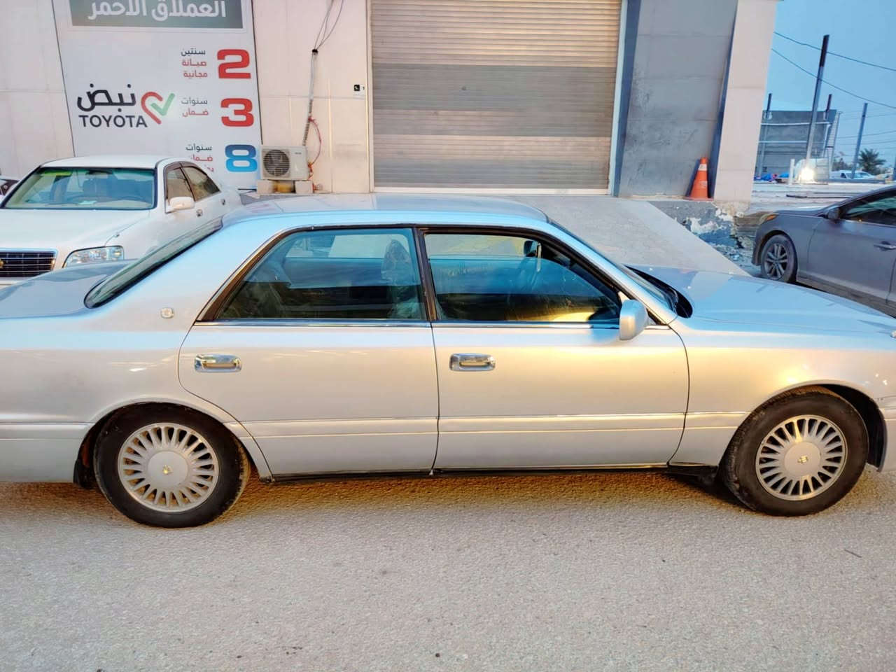 السلام عليكم
كراون راس الثور فلات 96
محرك 3000
السيارة مجدده بالكامل 
صبغه بولش 
حداديه 
قبل سنه جددناها بالكامل 
السياره رقم الماني باسمنا
سياره عليها منظومه غاز اسطوانه كبيره سعه 80لتر 
تخم تاير 
باتري 
كله جديده سياره حلوه وبالعافيه الي يجنيها 
سياره اي نقص مابيها ترايك وين متريد شلعه تخبل ولاتهتم سيارتك غاز تفول ووتتطلع
مكان السياره  الديوانية Al Diwaniyah 
السعر 85
معا المجال  استفسار اتصال وتدلل
***********
