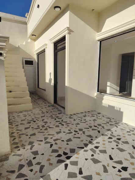 اعلان رقم (584)📢📢📢
————————————-
#دارللبیع مساحة 100متر مربع 
#فول سيراميك بناء حدث 
#صفر مامسكون zero 
#مكونات (غرفتين نوم و استقبال و مطبخ وصحيات و كراج سيارة 🚘 
#سقف مغربي 
#نظام دكت مركزي 
#الموقع دروازة
#فرع  مكتب دروازة 
#فول خدمات
#استفسار
*********** واتساب📲
***********
_____________________
خانوو بۆ فڕۆشتن 100مەتر چوار گۆشە 
فول کاشی و بینایی نوێیە
سفرە و ماڵی تێ نەچووە
پێك هاتووە لە (دوو ژووری نووستن)
شوێن دروازة
فەرعی نووسینگەی دەروازە
فول خزمەت گوزاریە
*********** واتساب📲
***********
