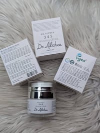 كريم تفتيح • للبشرة الحساسة • أصل كوري