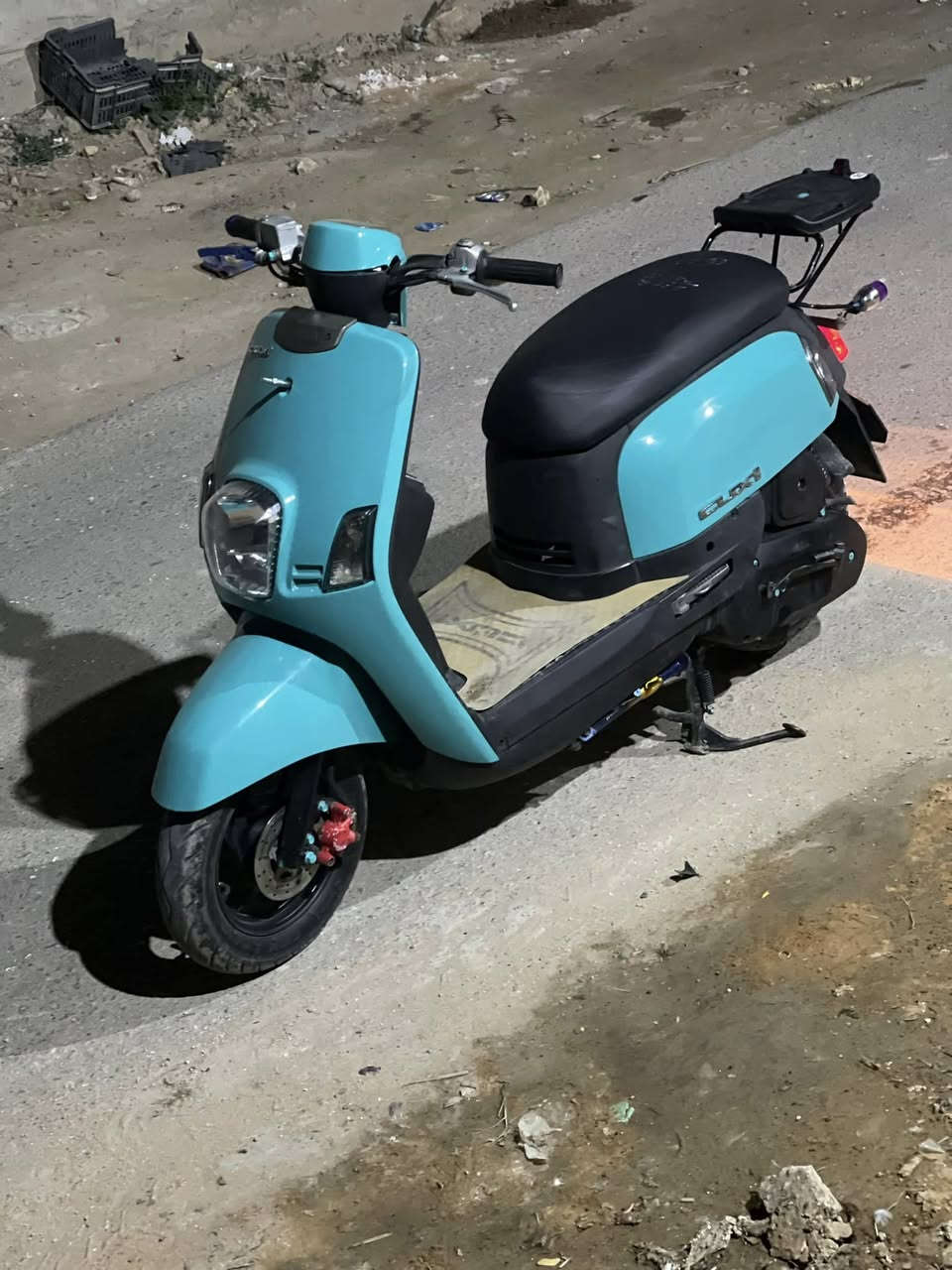 سلام عليكم شباب ماكس بوليس للبيع ماصارلة هواي من طالهة لونهة اسود ومصبوغة صبغ حراري دراجة بلادية وين ميعجبك افحص. حيل متوازي على فلوسها. دراجة مال جناي الله شاهد متعوب عليها عندي ظرف وريد ابيعها مكاني بلكوفة وشراي بخدمتة ***********
