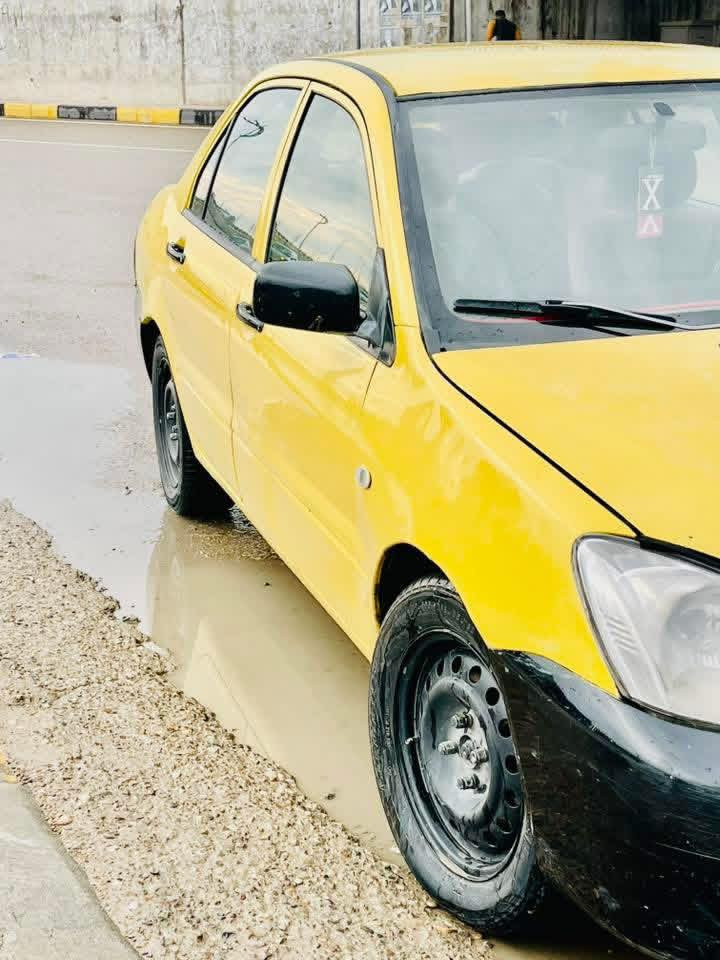 للبيع لانسر 2010رقم بغداد شرط تحويل مصفره هيئه وغرامات محرك2000مكفول كير عادي مكفول تبريد تدفئه شغاله صدر جديد تخم تايرات جديده صبغ جمرلوغ امامي الأيسر وهلالاتً فقط بدون دواخل سياره جاهزه خير من الله السياره بلاديه وحلوه #المكان ديالى خالص سراجق #السعر 67وبيها مجال 
#الاستفسار***********
