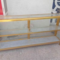 ميز جام خانه • ٣م • غير متواجد ع فيس