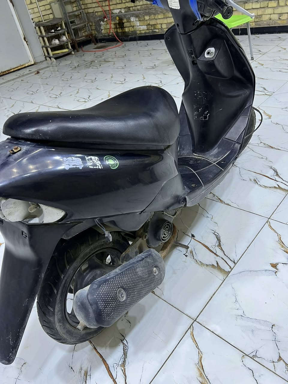 السلام عليكم
ساسوكي رياضي اوراق 
صارلهه فتره متروكه عوزهه كابريتر 
سعرهه 180 
***********
حي الغدير الثانيه قرب اللبناني
