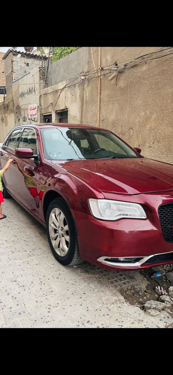 *سلام عليكم من رخصت الادمن
*اوباما كريسلر 🇺🇸300c موديل 17اصل 15  شركة هارلم مكفوله كفاله عده البنيد مبدل اصلي

*. فول موصفات لمتددت السياره بسمي تحويل مباشر
*. مكينة V6. 3600 فوريل 
*.  ماشية 140 الف Mil
*. رقم. بغداد الدولي الجديد
*   حساسات امامي خلفي وحساسات اطارات
*كشنات حضن ومساج 
*تحكم ستيرن تدفئة تبريد
*بنراما مقاعد الاماميه تدفئة تبريد اسود ملكي
* شاشه كبيره سماعات سستم بيتس
* تشغيل عن بعد دخول ذكي
*كامرة دواره محدد سرعه
*حدادية صدر امامي خلفي جديد كير مكينه بلادي ومكفول
*تخم تاير وتخم ويل جديد واصلي
*وباقي الموصفات معروفه السياره ما تصرف عليها دينار جاهزه للخير صور حادثها بالمنشور
*السعر: 175$وبيها مجال 💸
*الهاتف: ***********☎️
*المكان: بغداد م/الصدر
