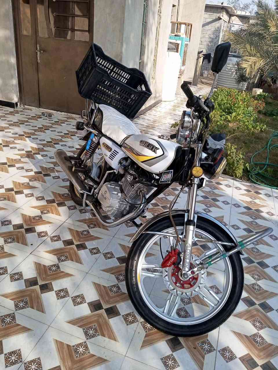 دراجه للبيع موديل 2023 السعر 650 مكاني ديالى كنعان نهر ابراهيم ***********
