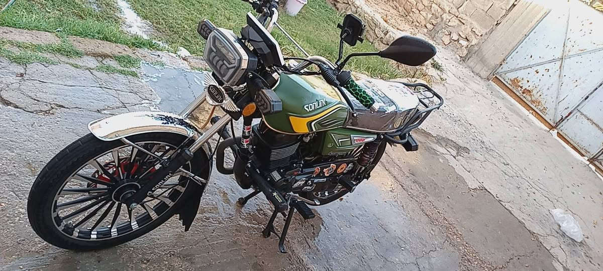 مالسلام عليكم  دراجه للبيع او مراوس موديل 25 دراجه نضيفه فول سعرها واصلت 900
***********
