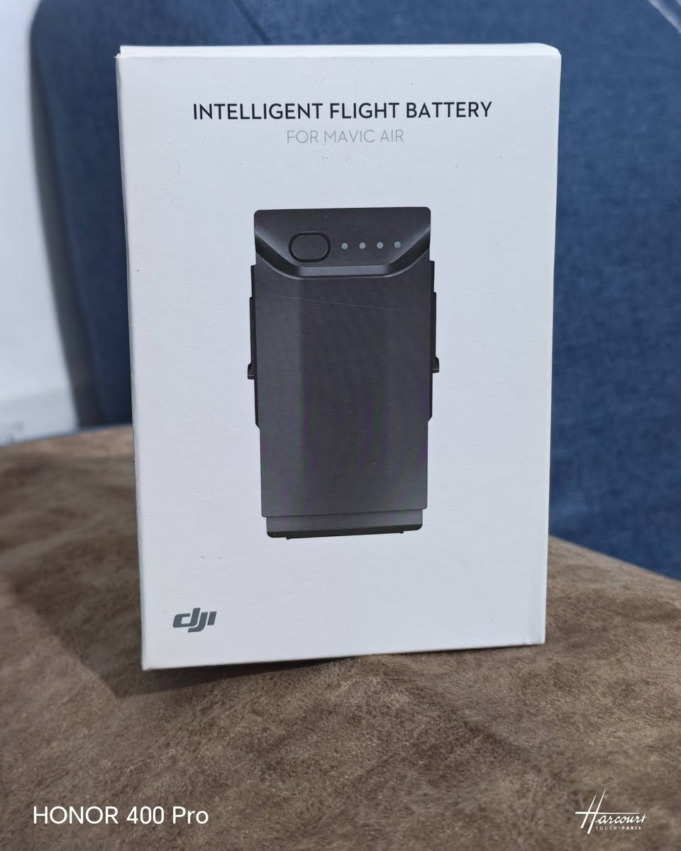 بطاريات درون DJI Mavic Air للبيع السعر ٢٥ ألف القطعه اطلي وجديد للتواصل ***********
