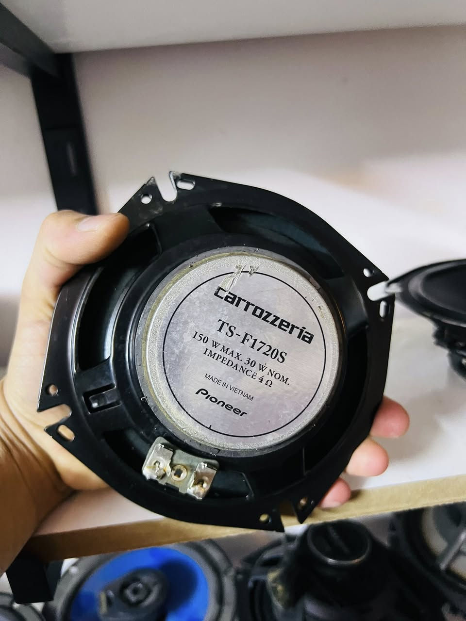 السلام عليكم شباب سماعات تفصيخ اصلي احجام مختلفة بيضوي و دائري و تويتر
الاسعار تختلف من زوج الى اخر دزلي الصورة وتدلل 🌹


**إذا كنت صاحب هذا الإعلان وتريد حذفه لأي سبب، رجاءا أرسل رسالة إلى الدعم الفني**