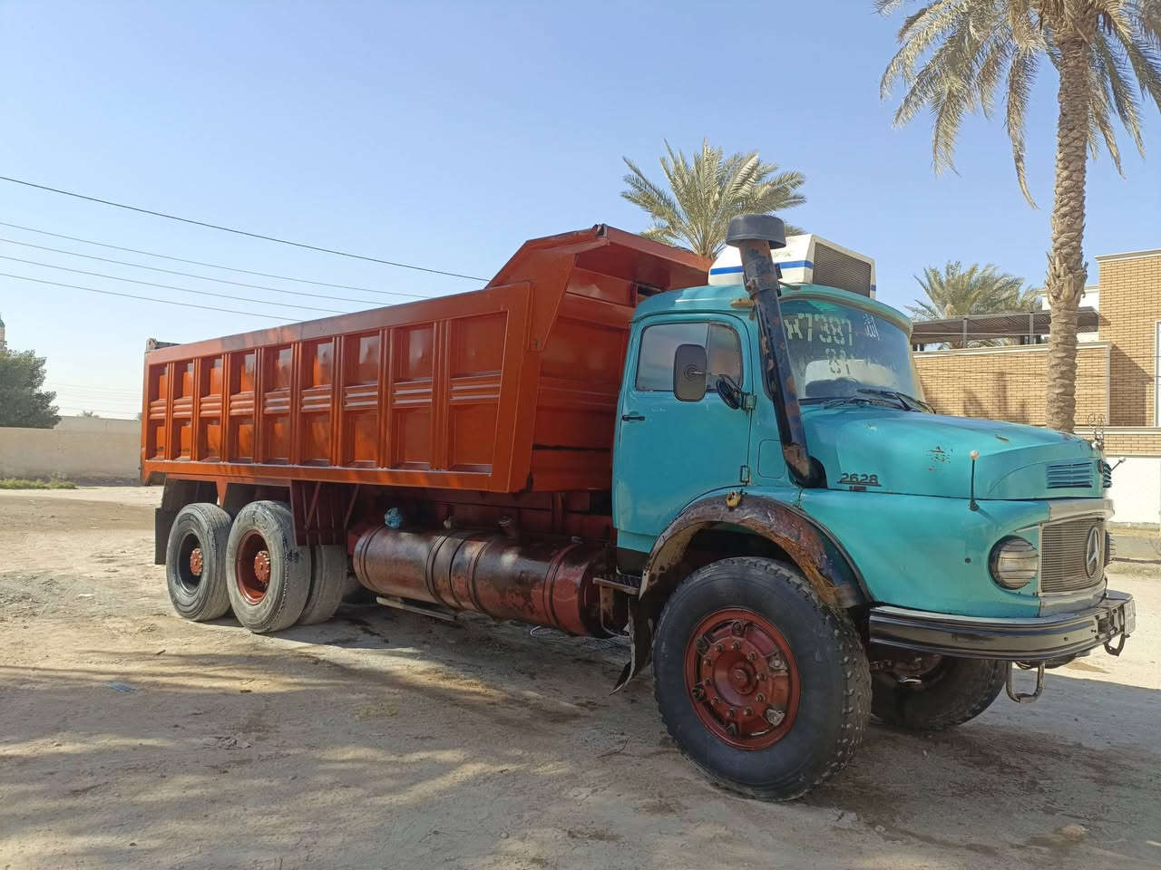 السلام عليكم اقجم 79 للبيع محرك جديد كير 111 جديد مجموعة نص جيف سبرنكات اقجم تخم  تاير رقم انبار بسمي تبريد شغال البدي نص عمر سيارة جاهزة للعمل السعر تتصل ‏‪***********‬‏
