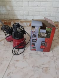 غطاس أو مضخة ماء للبيع جديد مامستخدم 07705536143.متواجد واتس أب