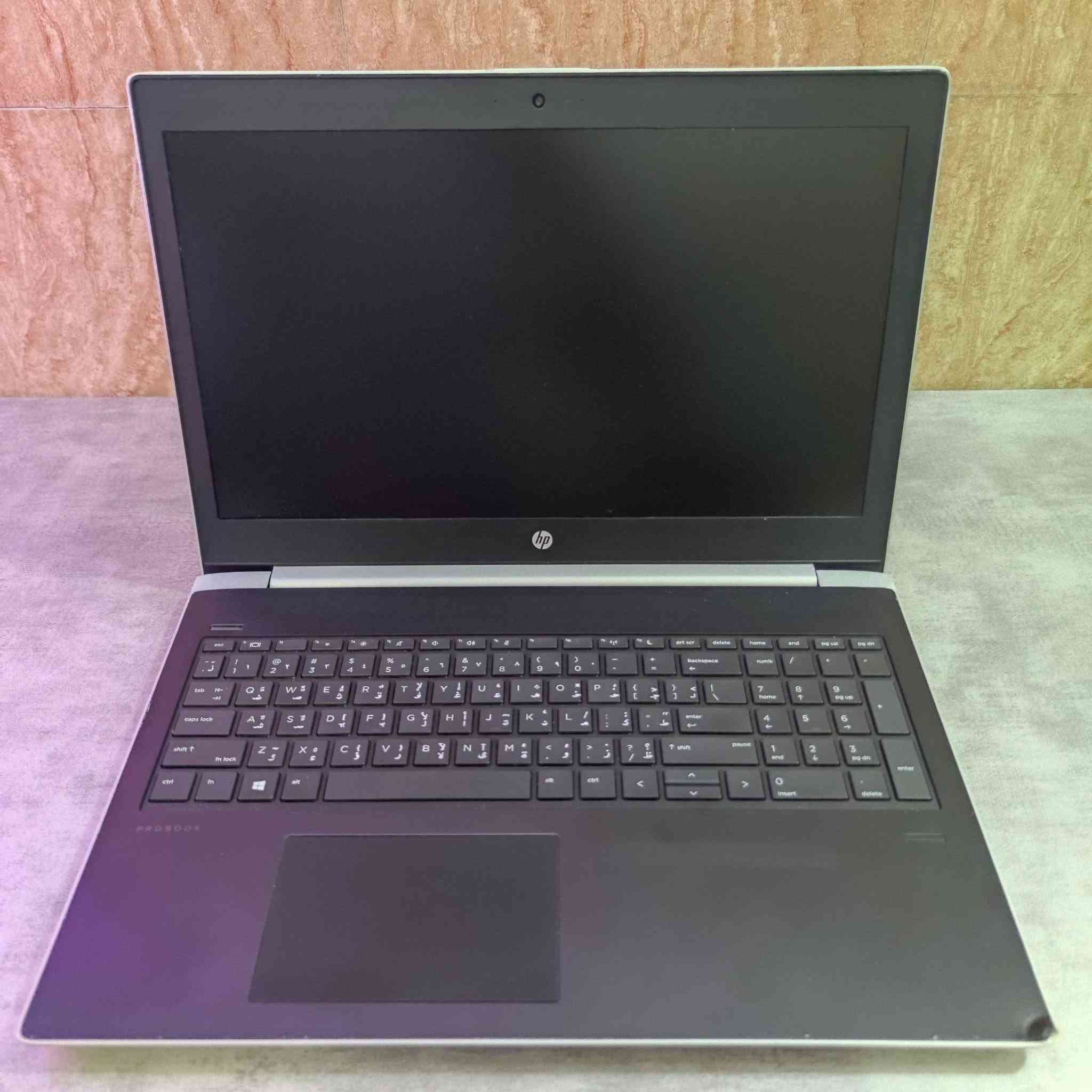 لابتوب من شركة hp pro book 450 g5
المعالج:Intel Core i5 7200U من الجيل السابع

الذاكرة العشوائية (RAM): بسعة 8 كيكا قابل للتطوير 

الهارد (التخزين): من نوع SSD السريع بسعة 256 كيكا 

كارت الشاشة: Intel HD Graphics داخلي مدمج بحجم 4 كيكا

الشاشة: بحجم كبير 15.6 ips ضد توهج  بدقة Full Hd 

باتري ليثيوم يوفر 3 ساعات شحن متواصل

ملحقات الشاحن الاصلي  مع ماوس هديه

السعر 280.000 وبي مجال بسيط


**إذا كنت صاحب هذا الإعلان وتريد حذفه لأي سبب، رجاءا أرسل رسالة إلى الدعم الفني**