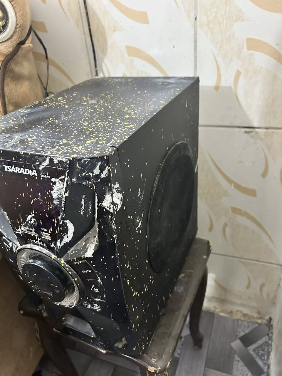 سلام عليكم سستم صوت رعيده شرط يهز الكاع طايح عليه شويه صبغ ما مصلح ابد. صوته يخبل 100 وبي مجال قليل فلوسه بي وعلي ***********
