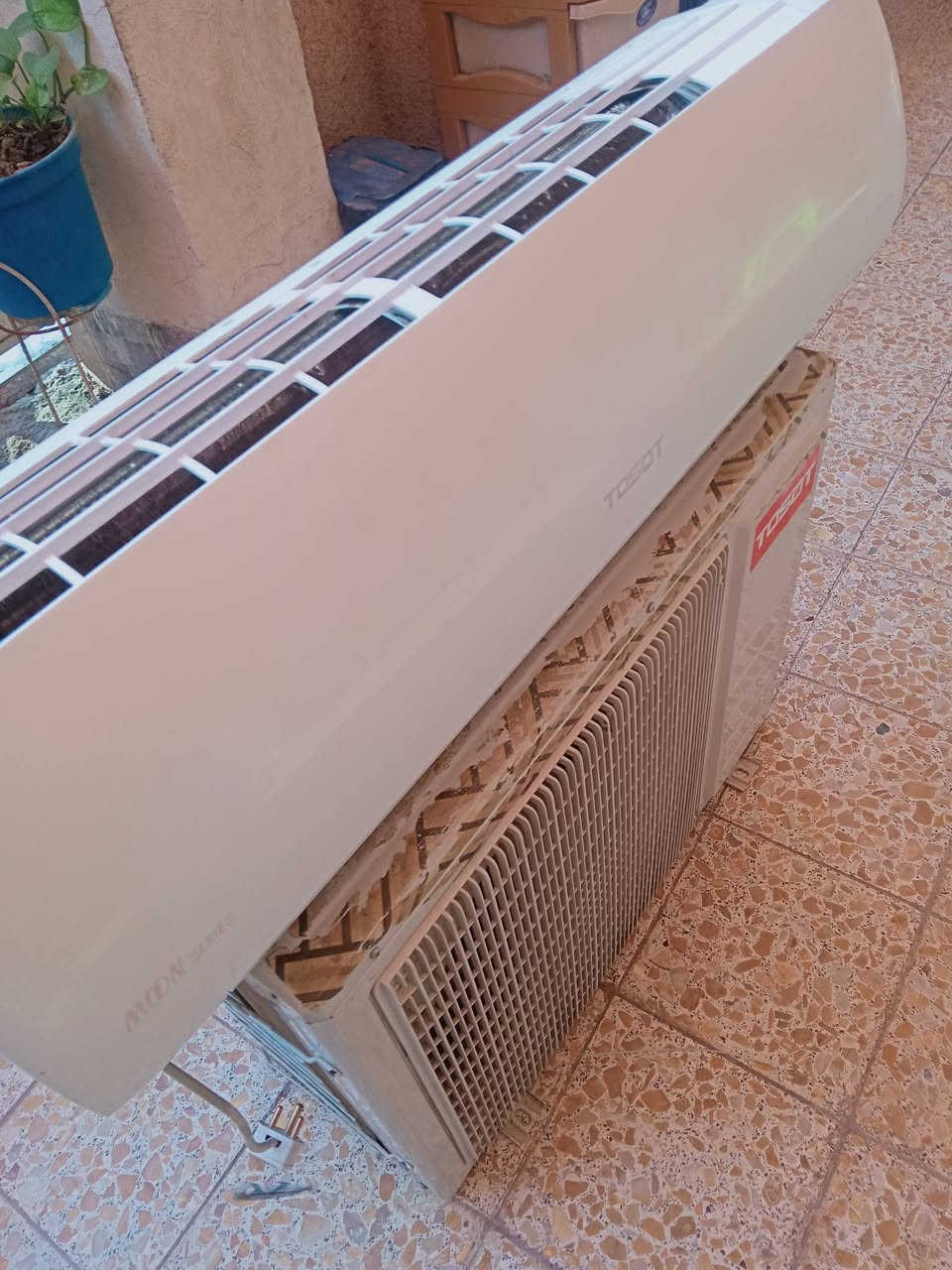 سلام عليكم 
سبلت طن ونص توسوت نضافته 90/100 اي نقص مابي للبيع 
***********
