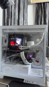 نبدي ونكول بسم اللّٰه الرحمن الرحيم للبيع PC نضافه فوول استعمال 6 اشهر...
