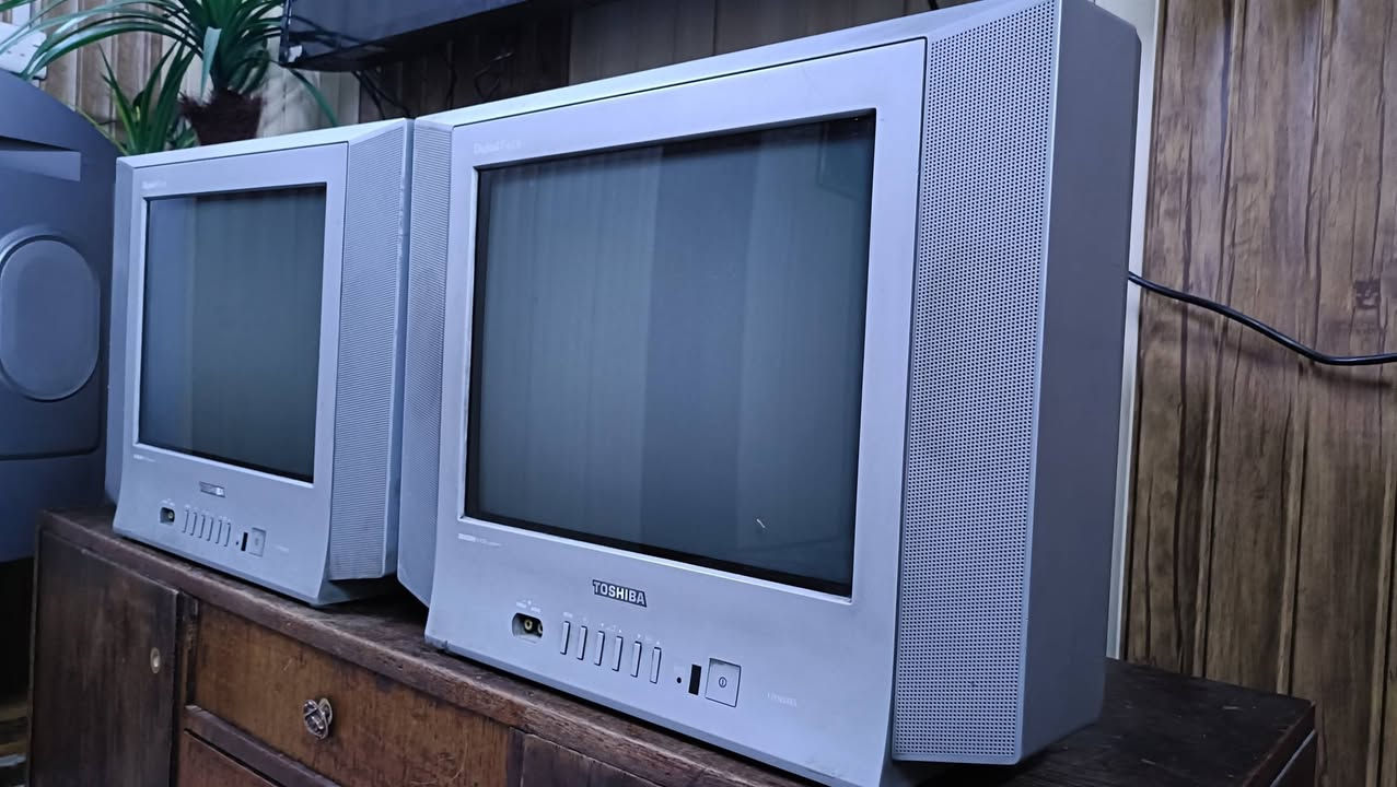 سلام عليكم  قطعتين  توشيبا. حجم 14فلاترون مع ريمونت غير مستخدم. صورة وصوت ظمان سعر قفل 35 الف


**إذا كنت صاحب هذا الإعلان وتريد حذفه لأي سبب، رجاءا أرسل رسالة إلى الدعم الفني**