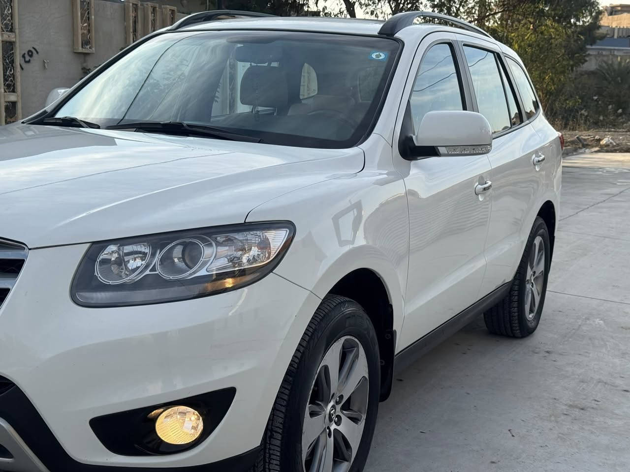 سنتافي2012
السياره ماشيه ١٤٣ ألف كيلو

فول مواصفات ٧ ركاب

فتحه سقف

كشن كهرباء

داخل لون بيجي

بصمه 

سنويه وهزة جديد

***********
