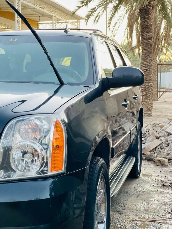 سلام جمسي يوكن للبيع 2010 slt فول موصفات السياره بيه طخات بسيطه موضحه بالصوره السياره ادوات مسجله شاغر رقم اربيل الجديد السعر 85 وبيها مجال المكان بصره ***********
