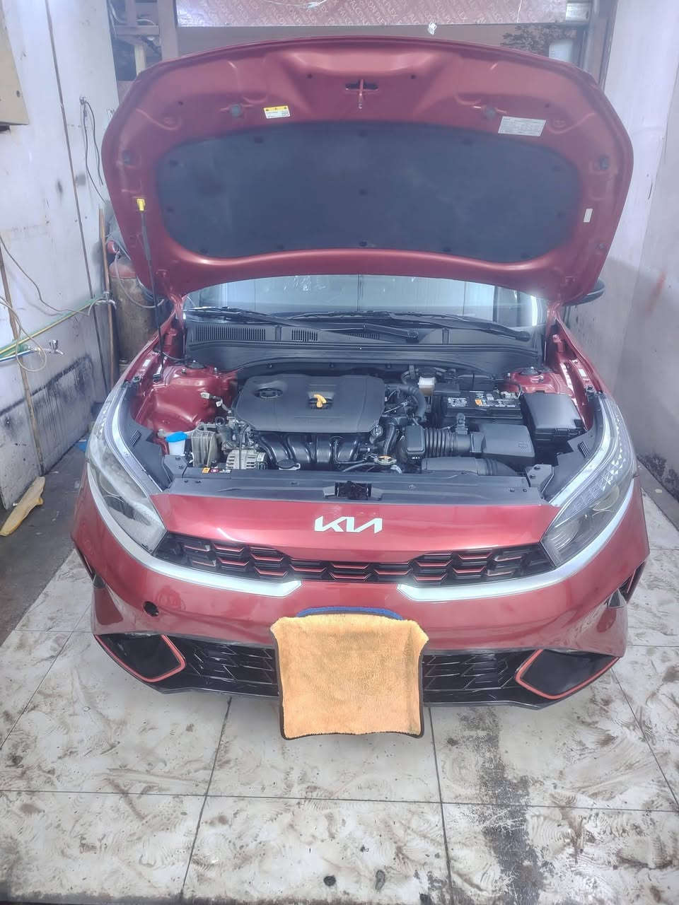 سلام عليكم فورتي جي لاين فول سياره رقم بغداد حادثه بيبان ثنين شويه من جملغ الخلفي جديده سياره موديل 24 ***********
