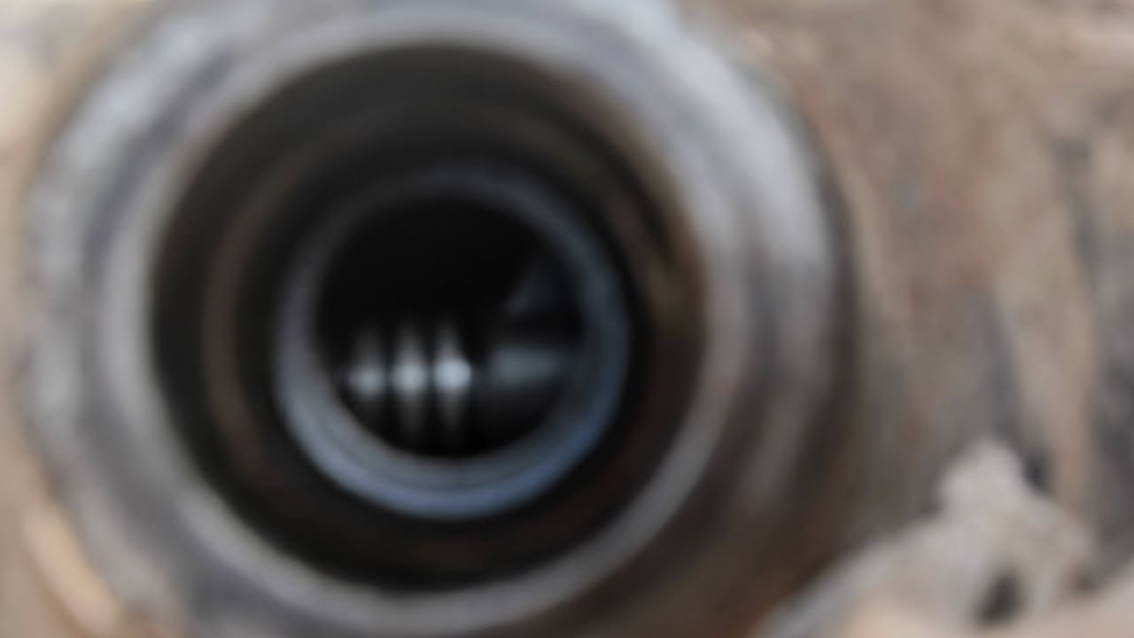 السلام عليكم مكينه فاتون للبيع مقفوله سعر 650 وبيها مجال***********
