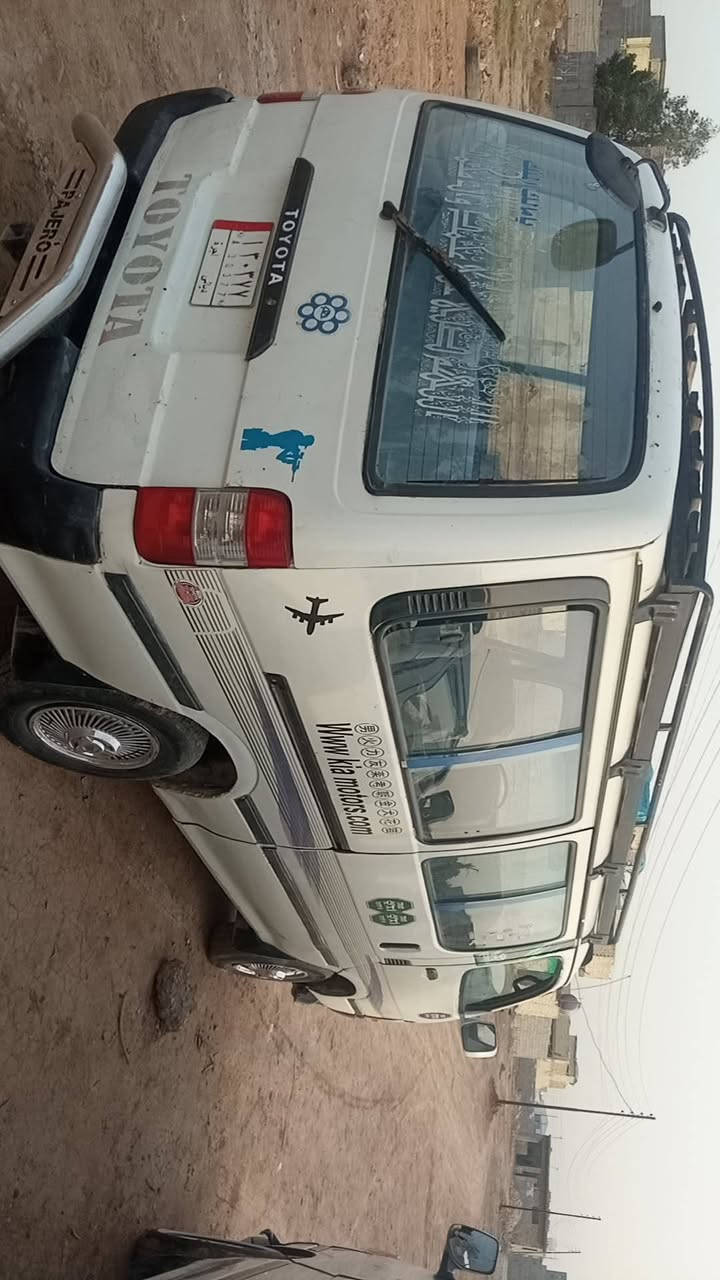 السلام عليكم شباب سياره هايسه موديل 91 السعر 35 ورقه يخابرني ***********
