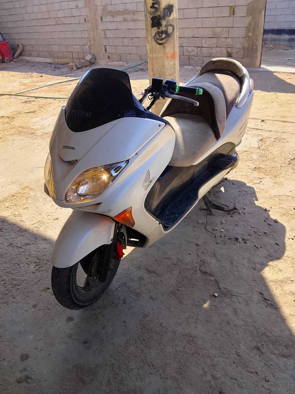 فورزه 08 مكفوله مكينه مامفتوحه دراجه بيه حادث مثل مامضح بصوره دراجه شغاله كير شغال كرستال 
مكان البصره الدير ***********سعر 850بيه مجال
