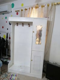 خزائن • ديكور منزلي • للبيع