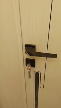 🔧 إعلان تثبيت الأبواب 🔧 إذا عندك باب تركي أو صيني أو شمالي وتريد تثبيت...