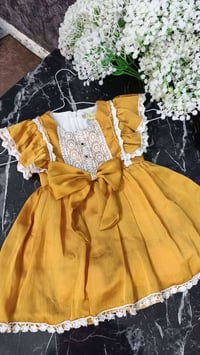 ملابس أطفال • مقاسات ٤ و٥