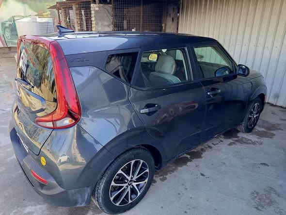 السلام عليكم
للبيع كيا صول موديل 20 فئهs وارد امريكي بيه 3 قطع صبغ رقم شمالي السعر 115 
***********
